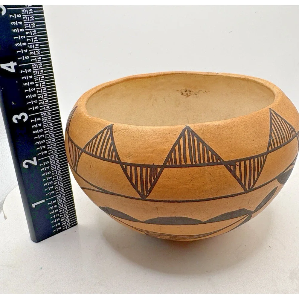 Antique Early Hopi Pueblo Pottery Food Bowl Pot Old Patina Acoma NM Painted